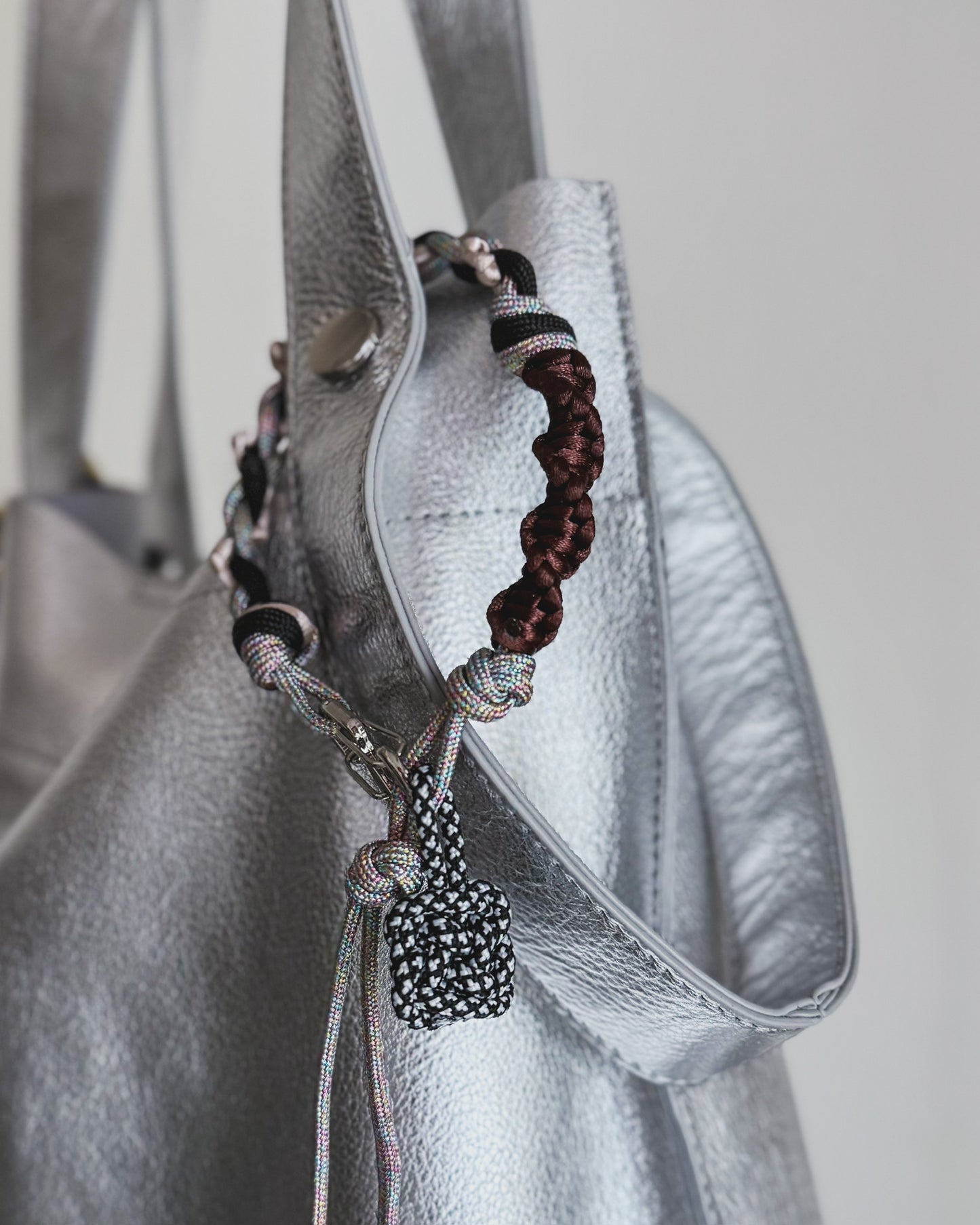 Remnant Knot Charm “loop” 紐端材のバッグチャーム