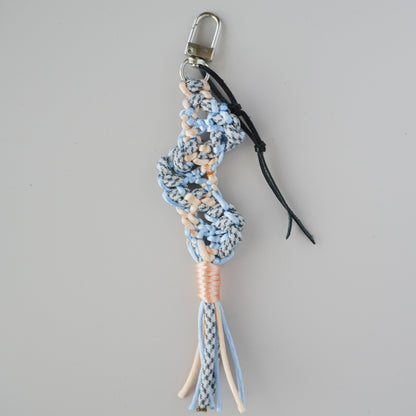 Remnant Knot Charm “Wavy” pale blue×pale orange 紐端材のチャーム
