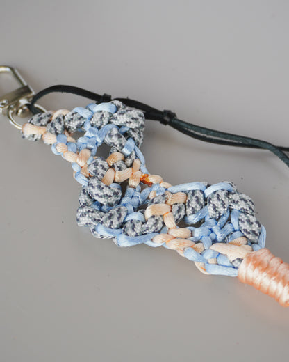 Remnant Knot Charm “Wavy” pale blue×pale orange 紐端材のチャーム